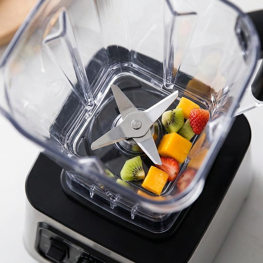 Blender hachoir de table 2,5 L, 4 lames inox, gros plan sur les détails