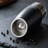 Moulin à sel électrique à gravité, rechargeable USB, gros plan sur les détails