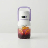 Hachoir blender portable mini électrique pour jus et smoothies en action - Préparation culinaire rapide