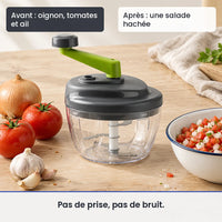 Avant/après avec le hachoir manuel à manivelle 520ml ail et légumes : oignon, tomates et ail, puis une salade hachée