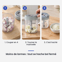 Comment utiliser le hachoir rotatif vert 400 ml en 3 étapes : couper en 4, tourner la manivelle, c'est haché