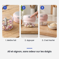 Comment utiliser le mini hachoir électrique rose 30W 100ml plastique en 3 étapes : mettre l'ail, appuyer, c'est haché