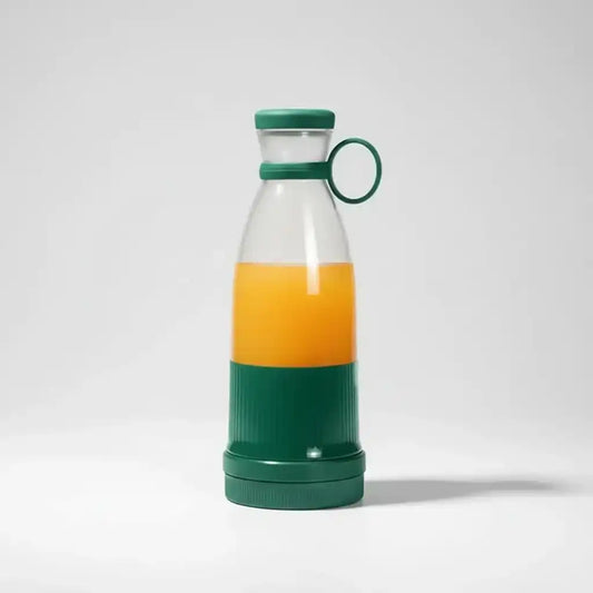Mini hachoir électrique portable 6 lames pour smoothies en action - Préparation culinaire rapide