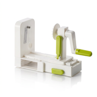 Spiraliseur à légumes 5 lames pliable, vue produit sur fond blanc